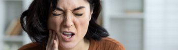 dolor en la mandíbula al masticar 