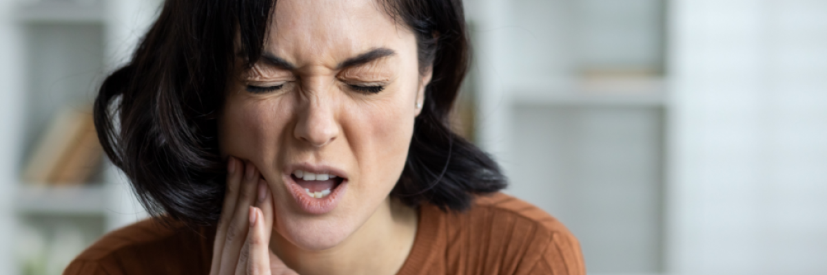dolor en la mandíbula al masticar 